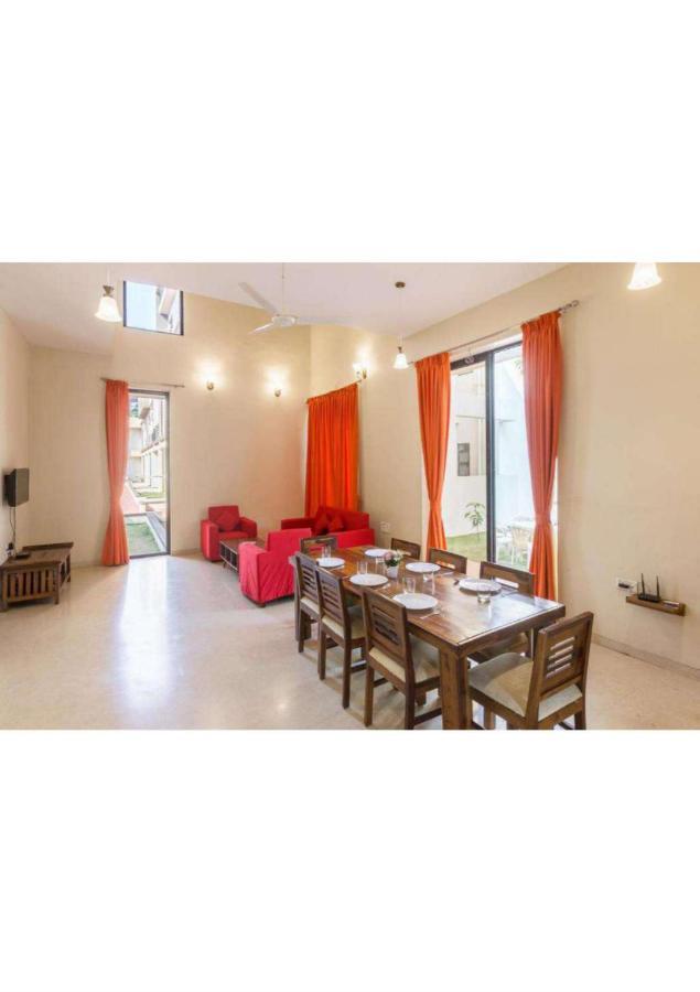 Red Lotus Villa 5Bhk ロナバラ エクステリア 写真